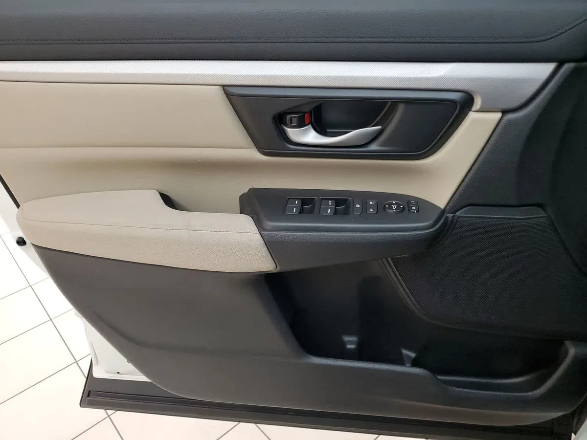 2018 Honda CR-V LX 2WD thumbnail 13