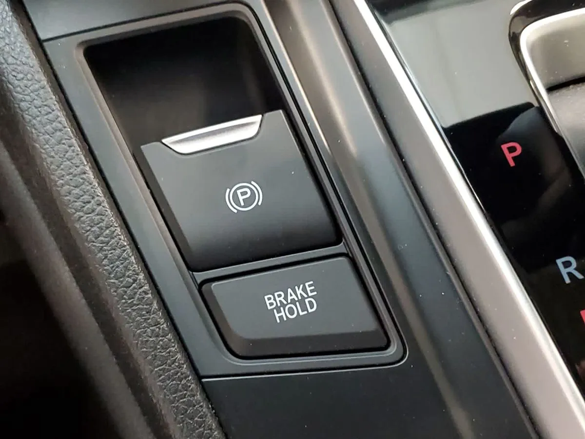 2018 Honda CR-V LX 2WD thumbnail 28