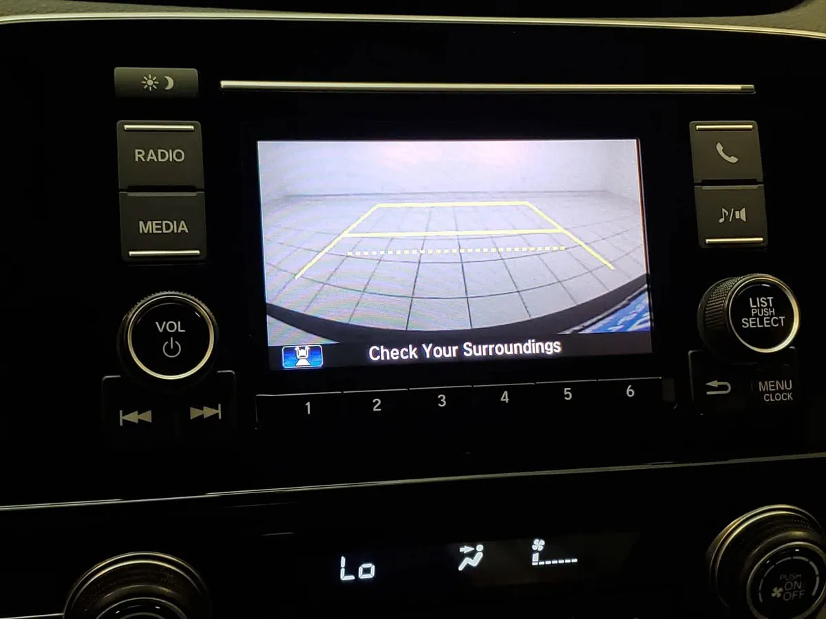 2018 Honda CR-V LX 2WD thumbnail 3