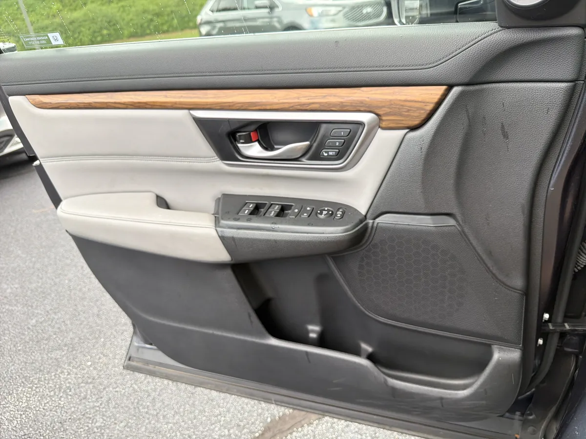 2018 Honda CR-V Touring thumbnail 20