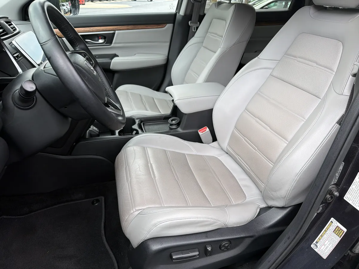 2018 Honda CR-V Touring thumbnail 23