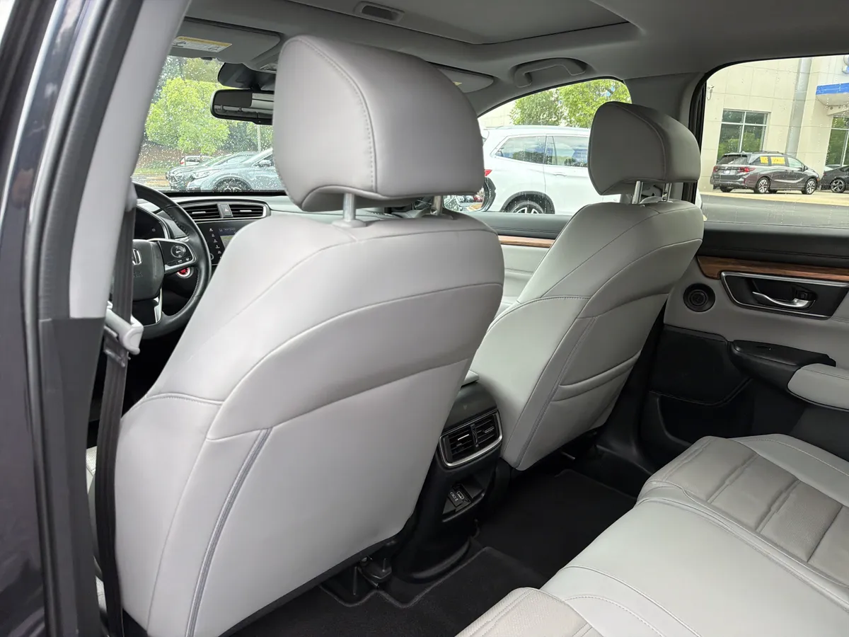 2018 Honda CR-V Touring thumbnail 25
