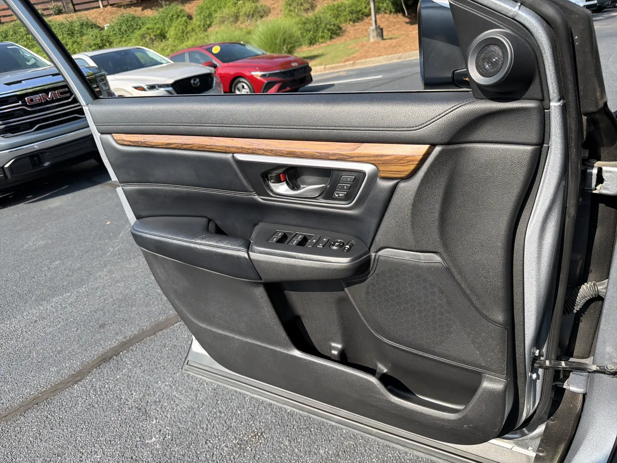 2018 Honda CR-V Touring thumbnail 14
