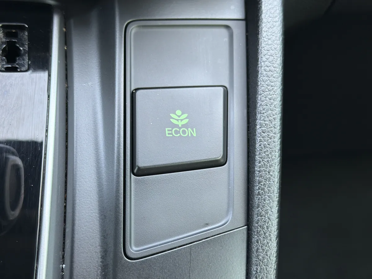 2018 Honda CR-V Touring thumbnail 8