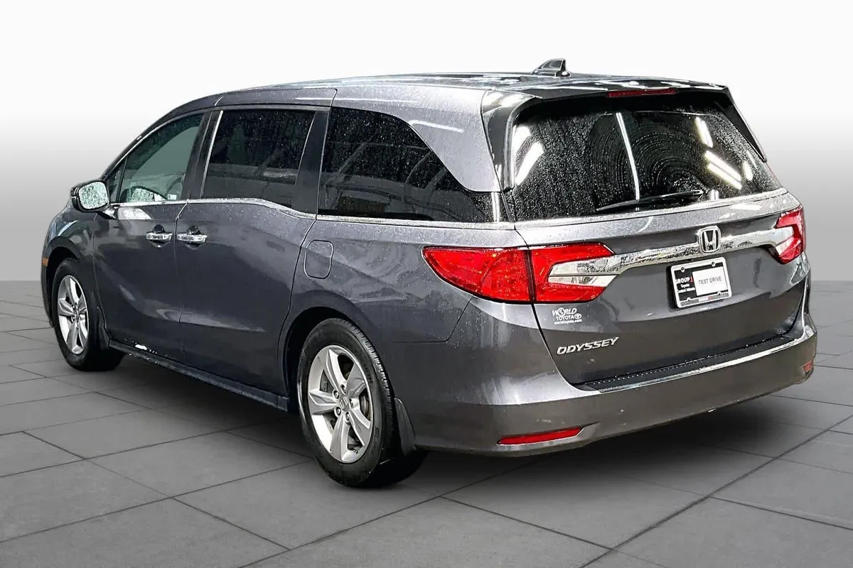 2018 Honda Odyssey EX-L thumbnail 11