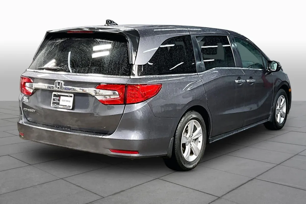 2018 Honda Odyssey EX-L thumbnail 12