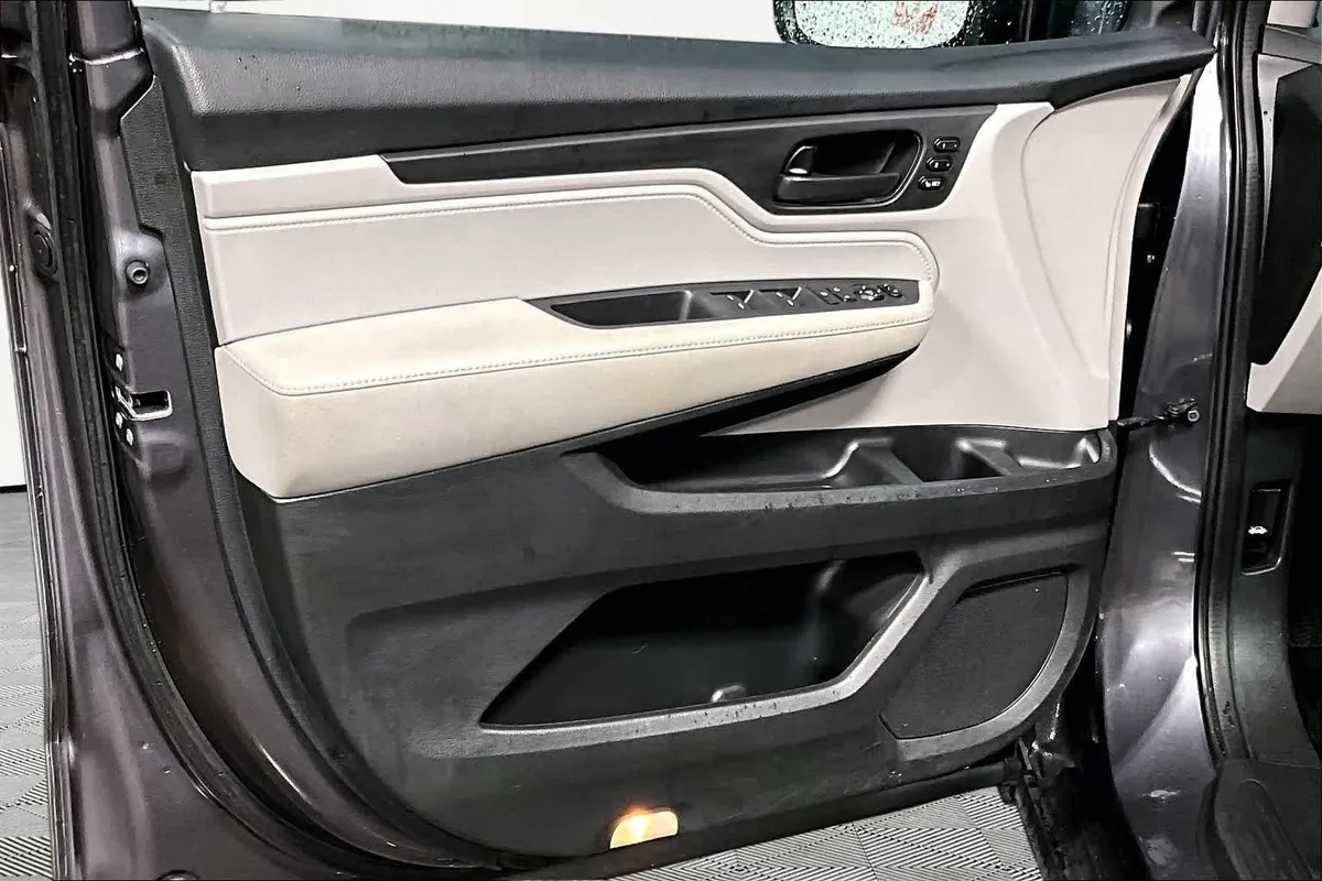 2018 Honda Odyssey EX-L thumbnail 21