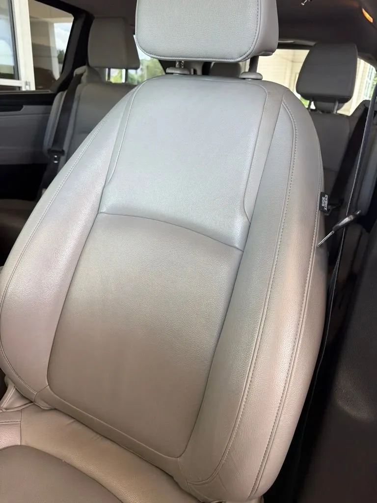 2018 Honda Odyssey Touring thumbnail 5
