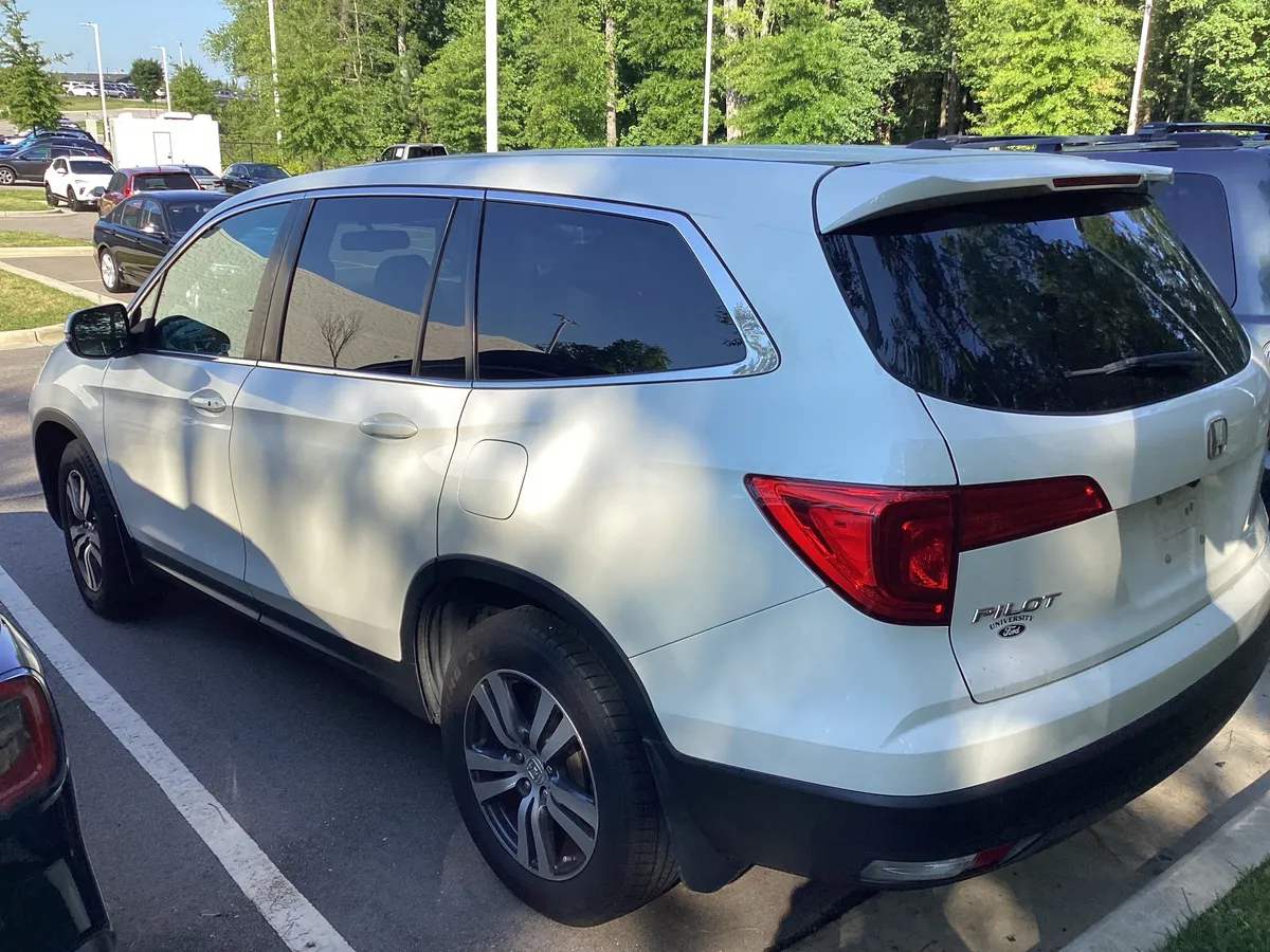 2018 Honda Pilot EX-L thumbnail 8