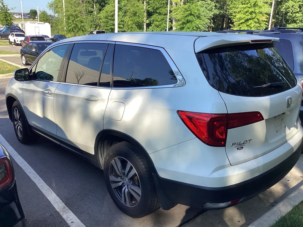 2018 Honda Pilot EX-L thumbnail 9
