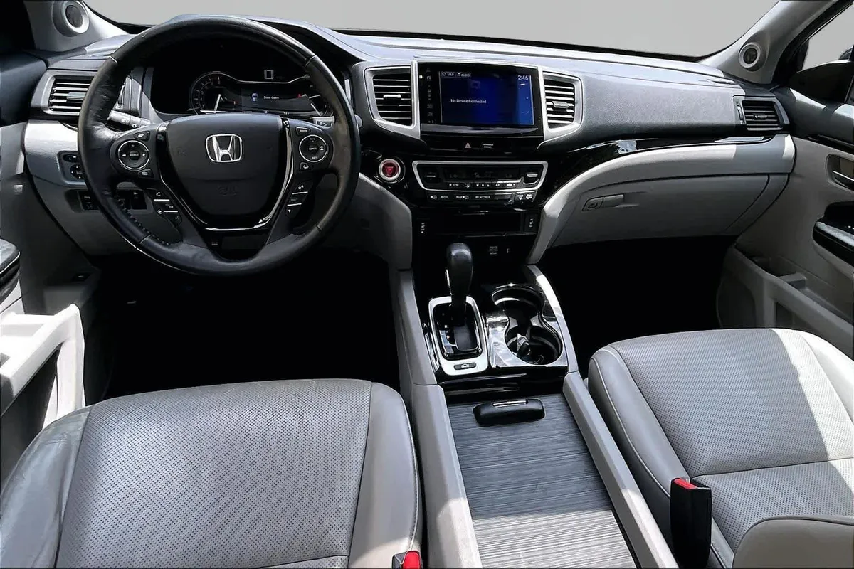 2018 Honda Ridgeline RTL-E thumbnail 15