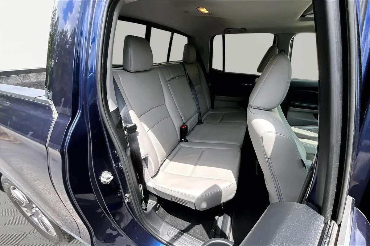 2018 Honda Ridgeline RTL-E thumbnail 19