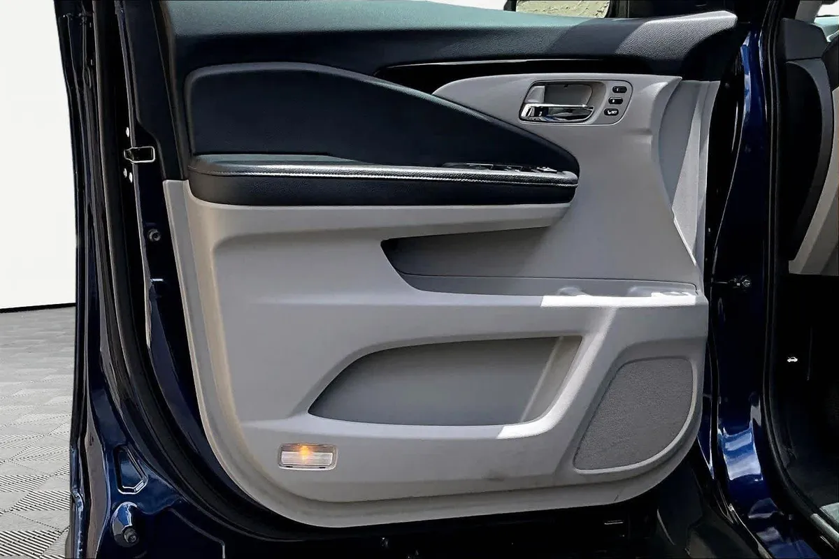 2018 Honda Ridgeline RTL-E thumbnail 21
