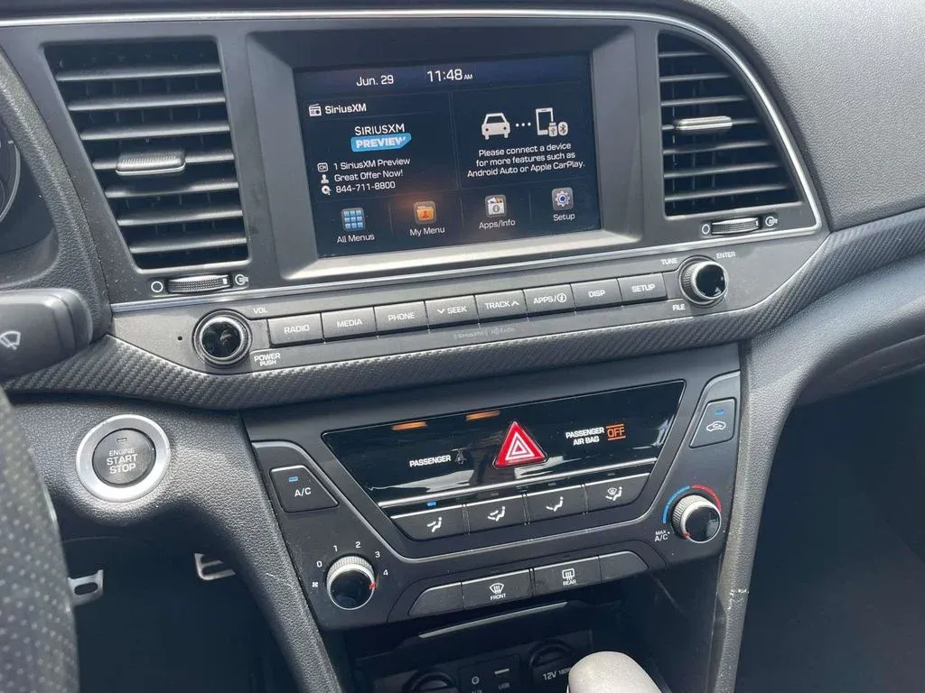 2018 Hyundai Elantra Sport thumbnail 18