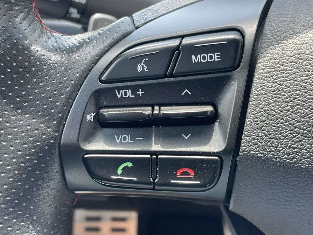 2018 Hyundai Elantra Sport thumbnail 22