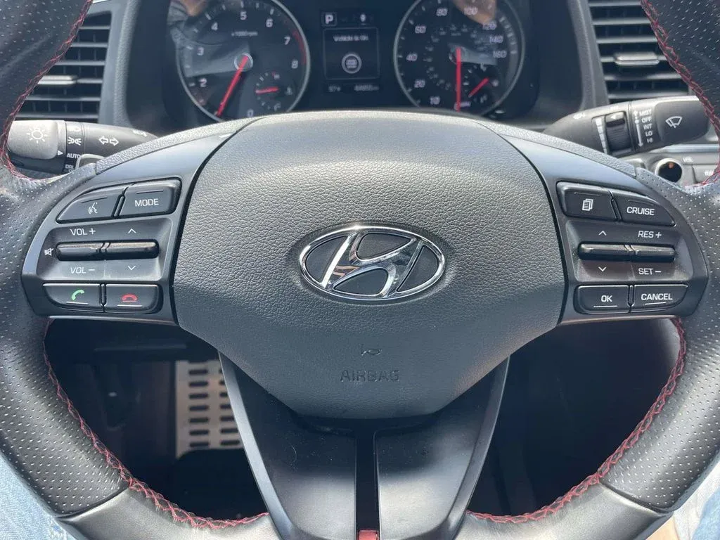 2018 Hyundai Elantra Sport thumbnail 26