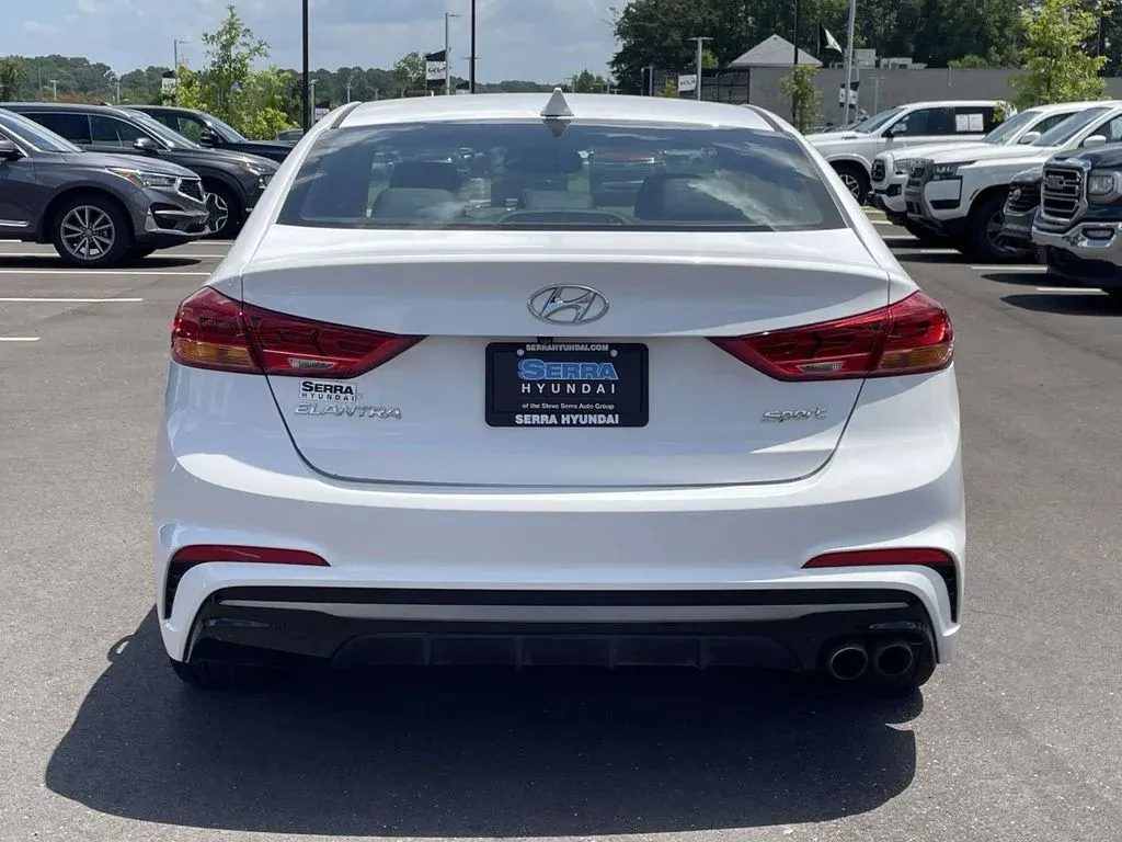 2018 Hyundai Elantra Sport thumbnail 4