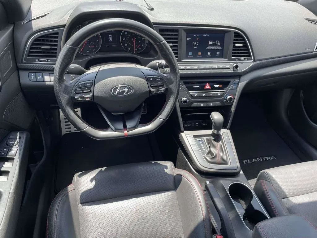2018 Hyundai Elantra Sport thumbnail 9