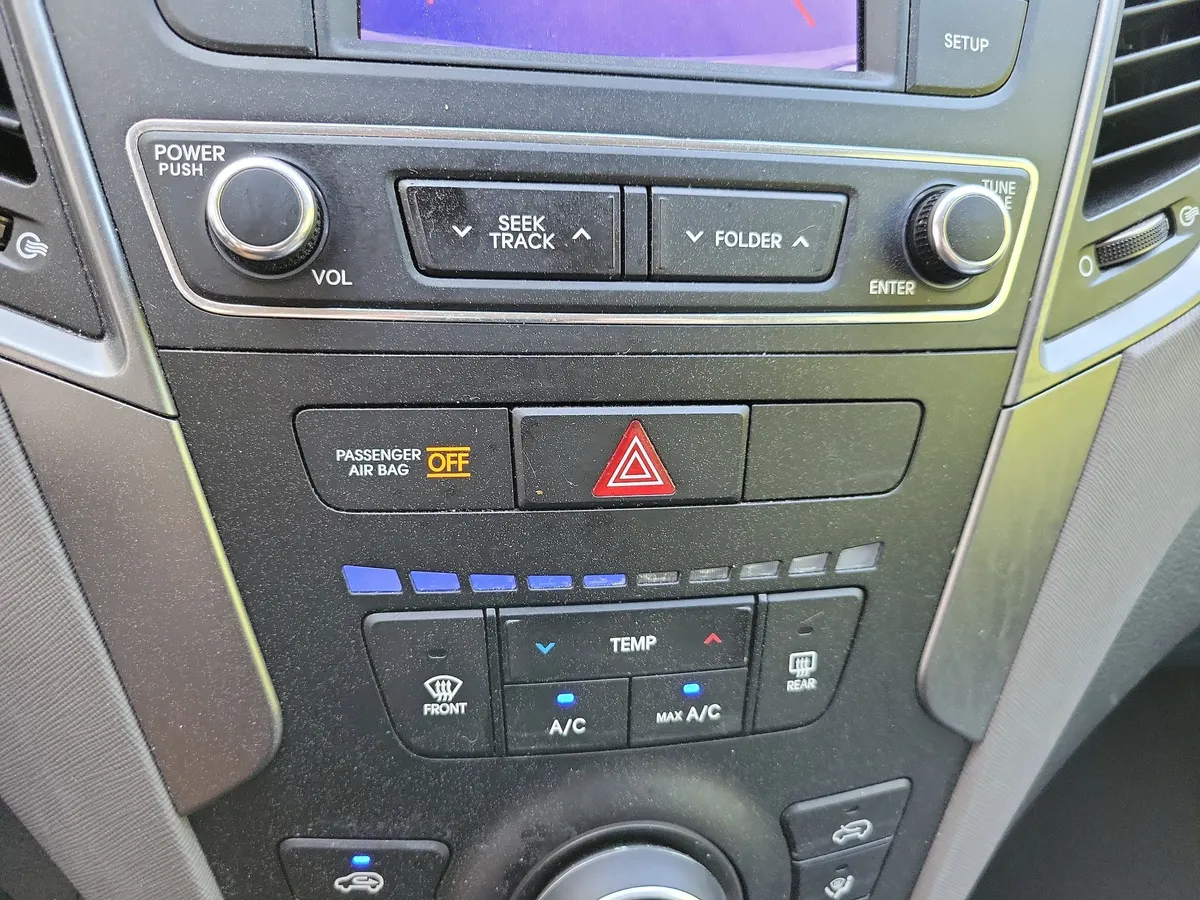 2018 Hyundai Santa Fe Sport 2.4L thumbnail 17