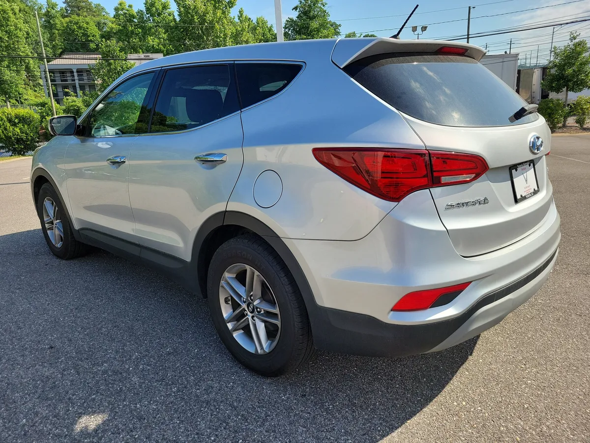 2018 Hyundai Santa Fe Sport 2.4L thumbnail 7