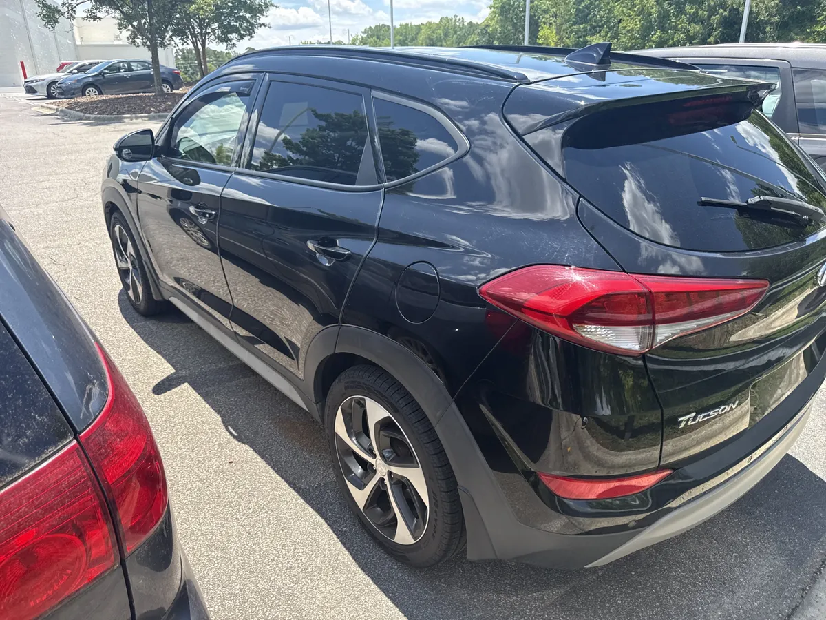 2018 Hyundai Tucson Value thumbnail 10