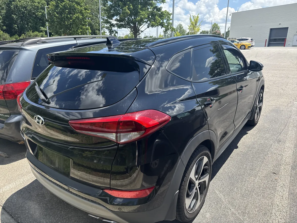 2018 Hyundai Tucson Value thumbnail 6