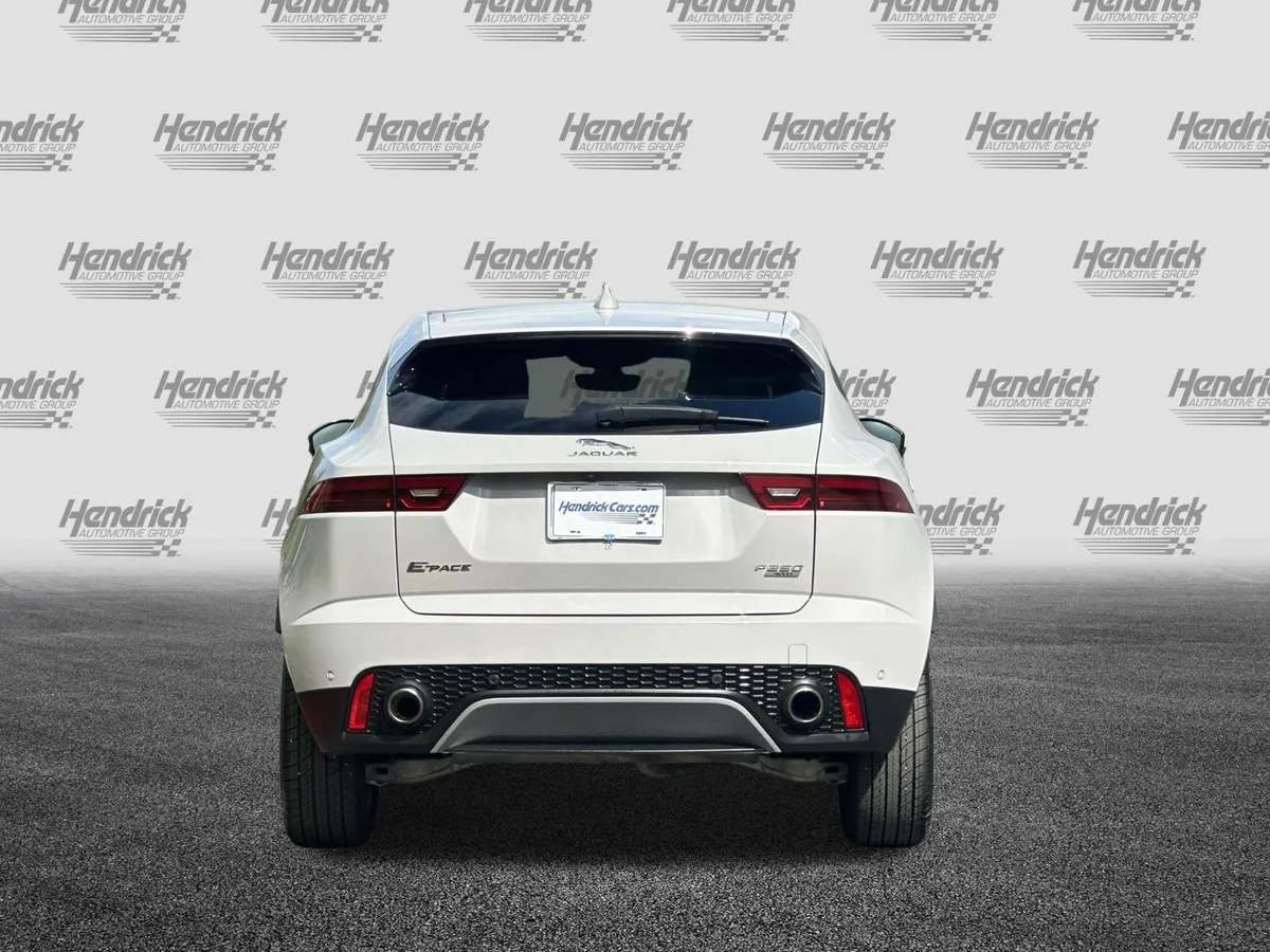 2018 Jaguar E-PACE SE thumbnail 5