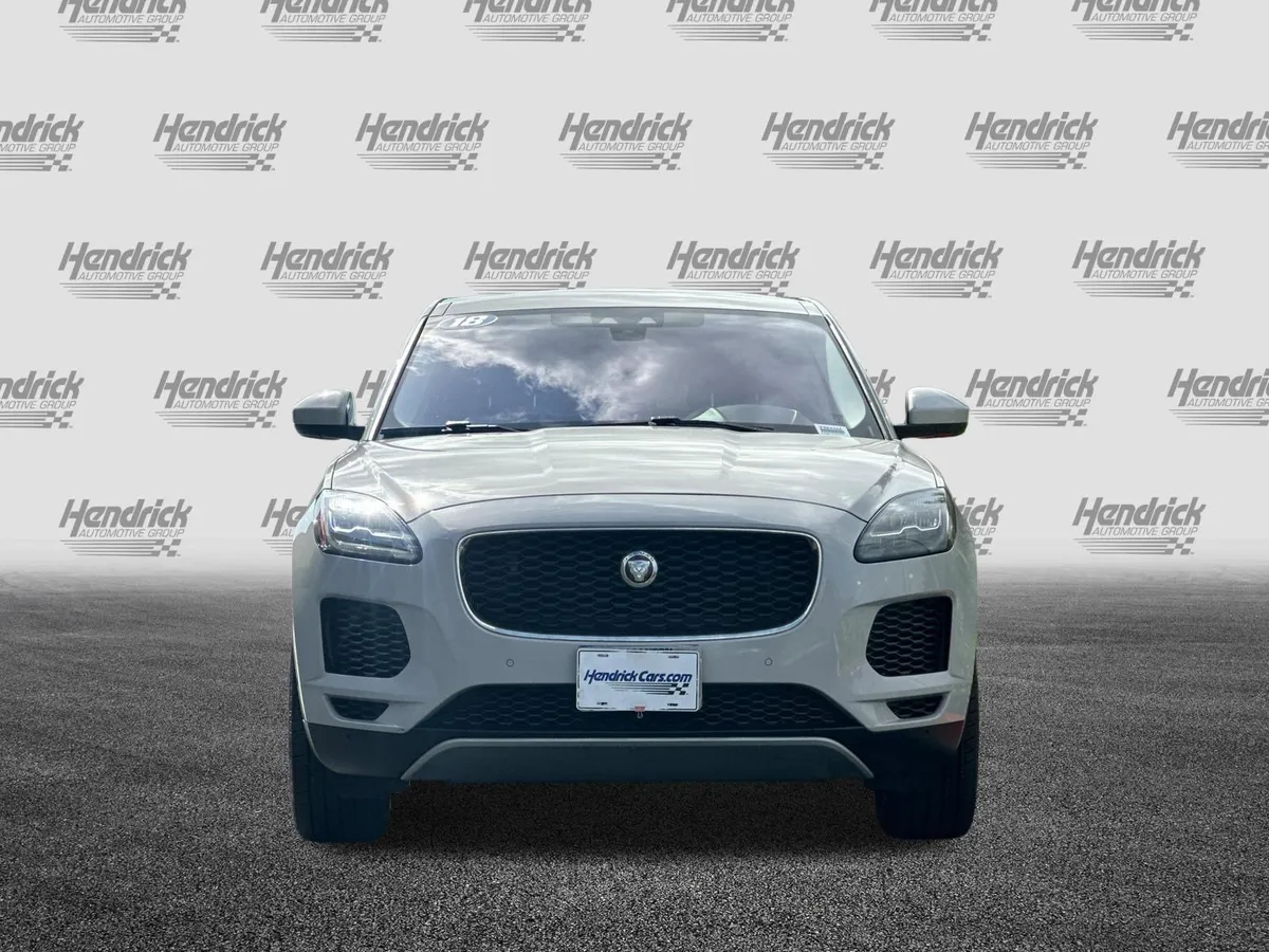 2018 Jaguar E-PACE SE thumbnail 9