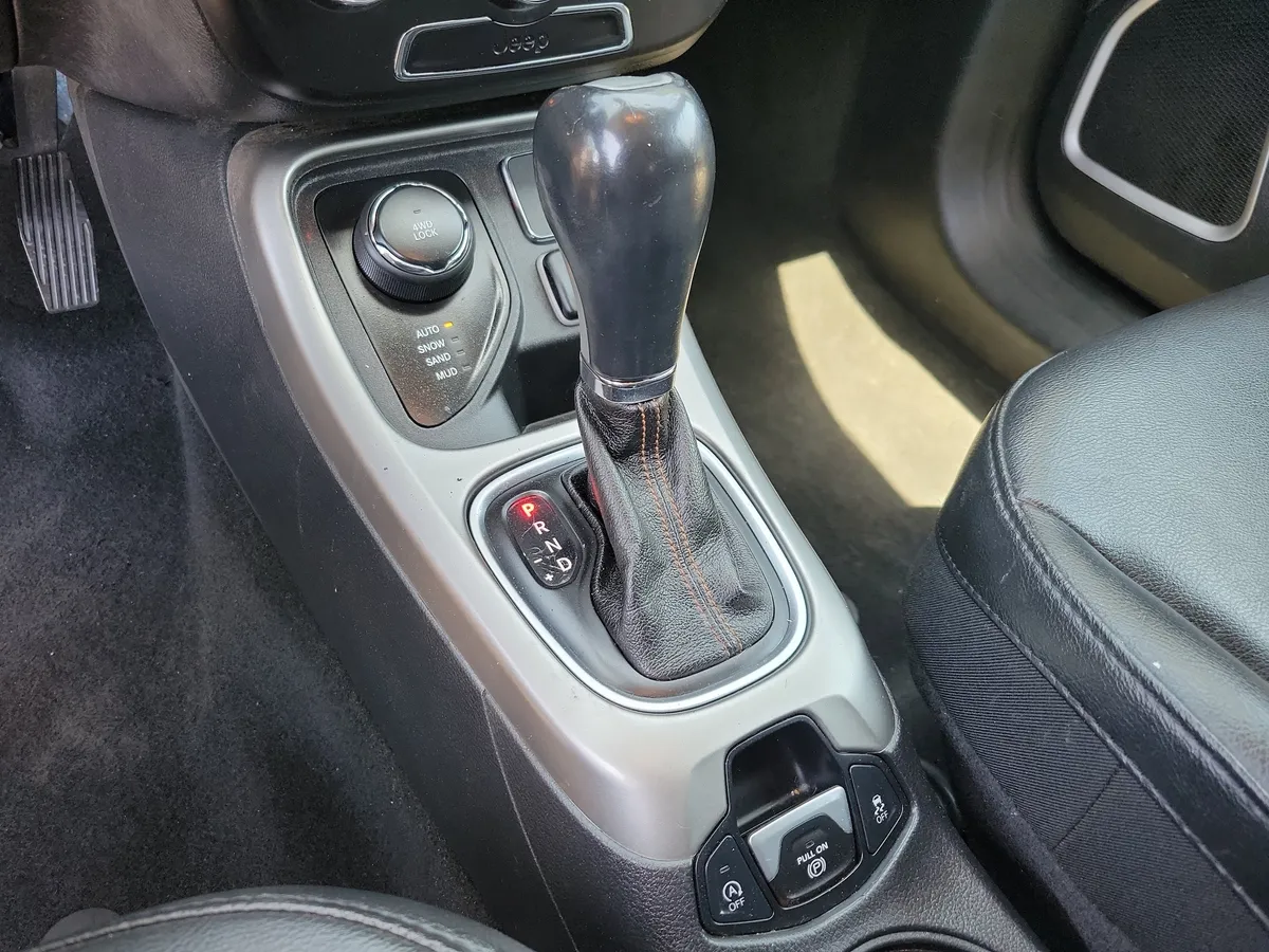 2018 Jeep Compass Latitude 4x4 thumbnail 12