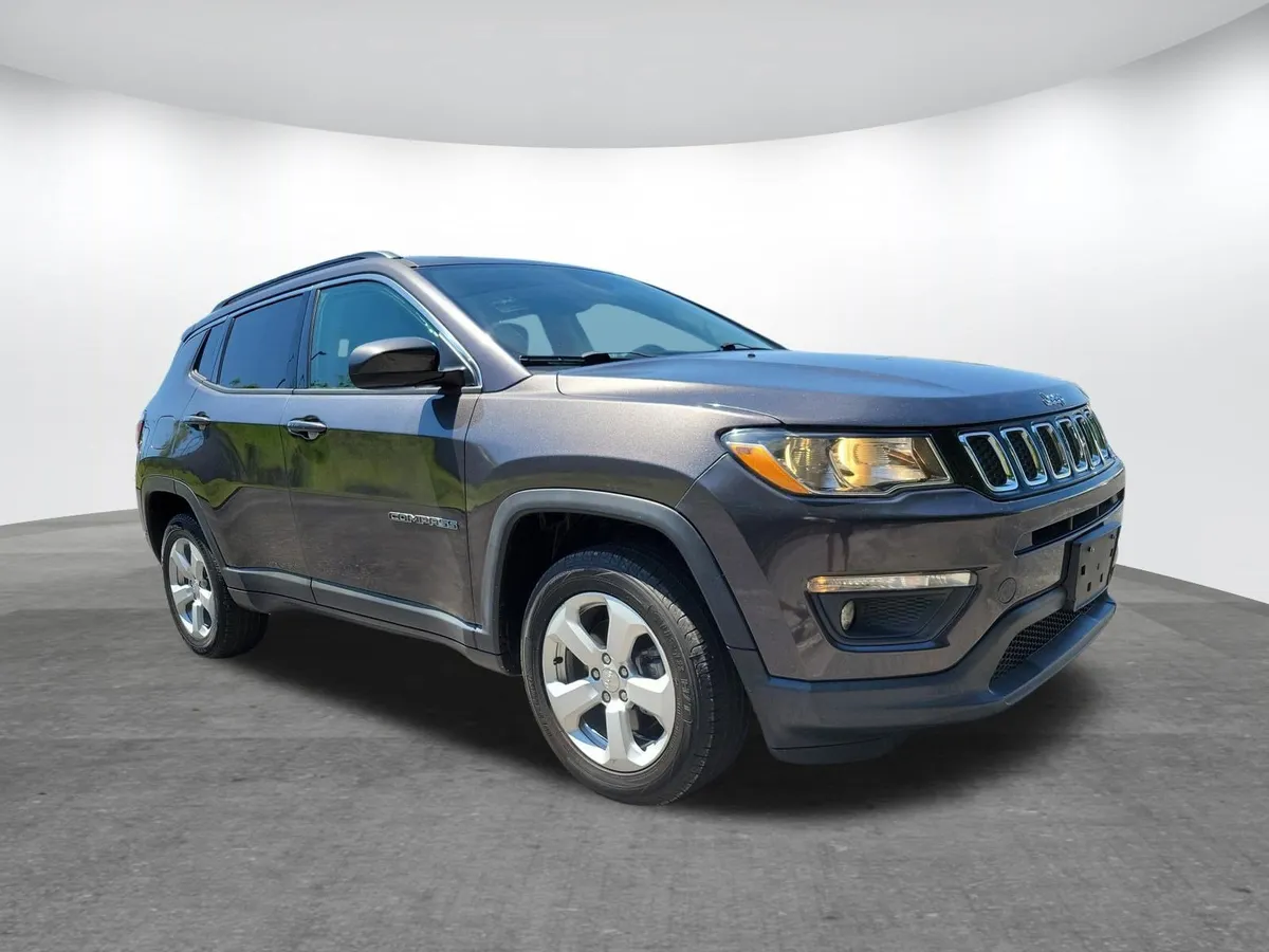 2018 Jeep Compass Latitude 4x4 thumbnail 19