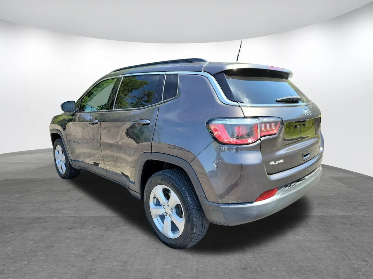 2018 Jeep Compass Latitude 4x4 thumbnail 25