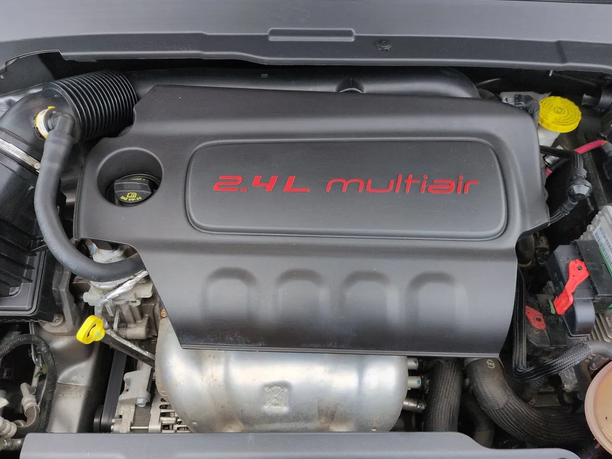 2018 Jeep Compass Latitude thumbnail 32