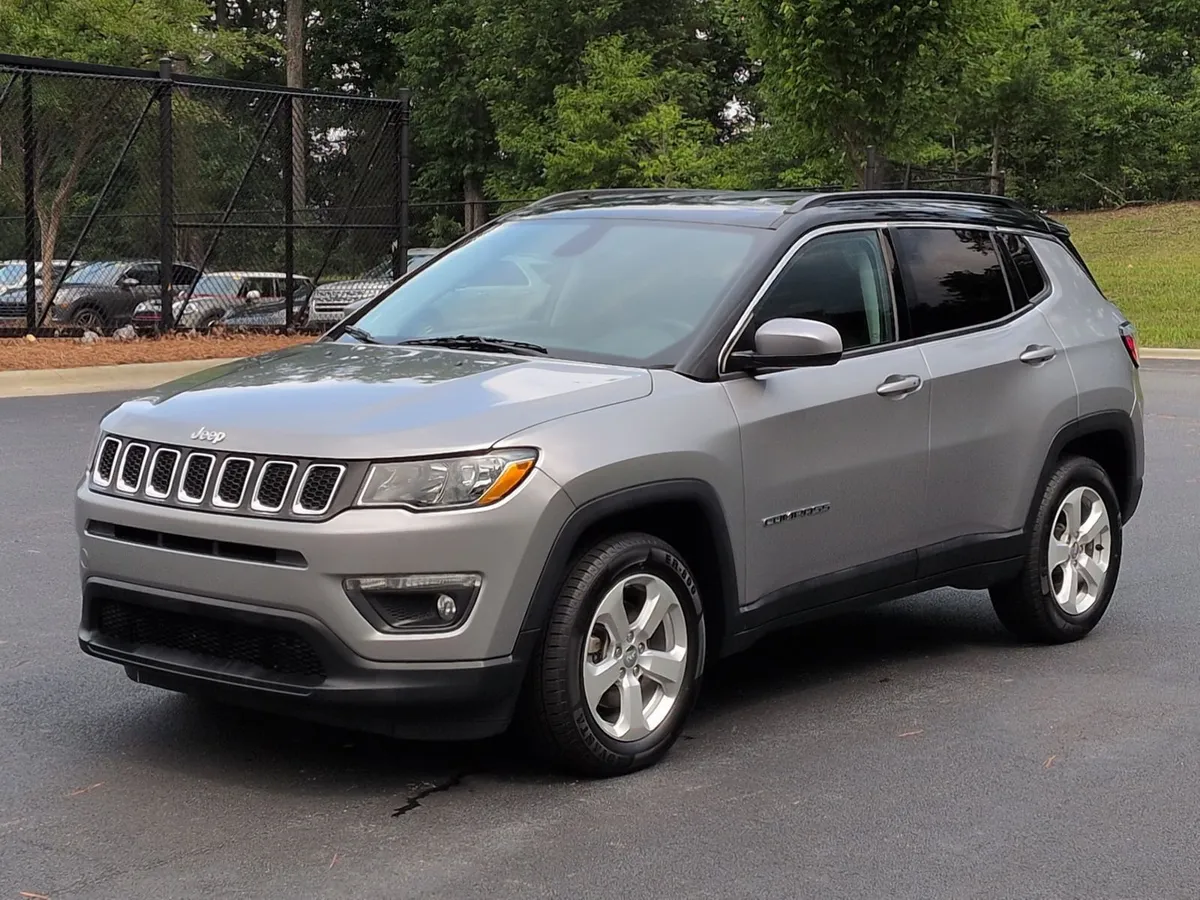 2018 Jeep Compass Latitude thumbnail 4