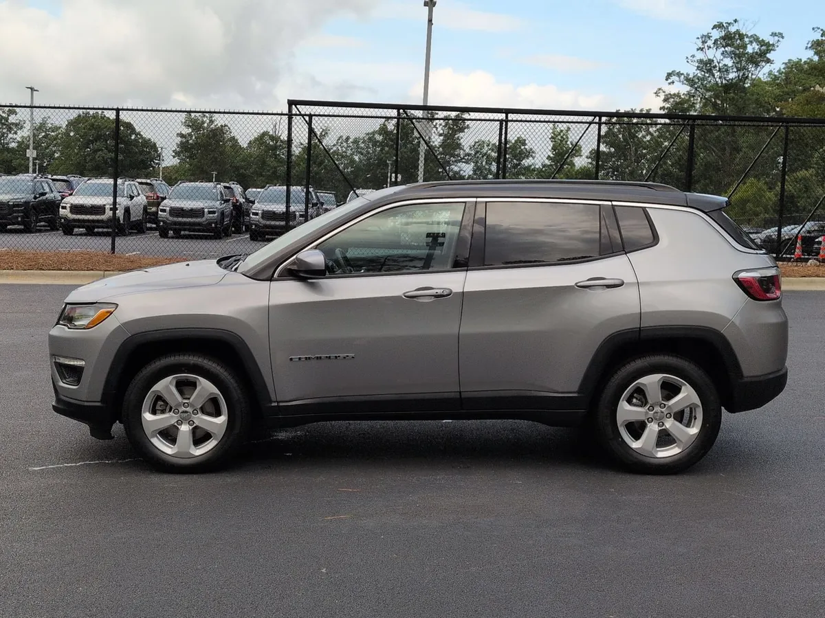 2018 Jeep Compass Latitude thumbnail 6