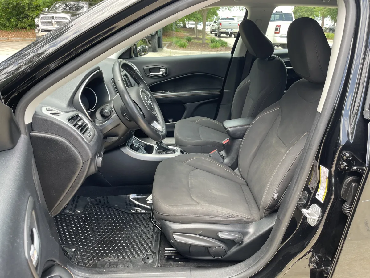 2018 Jeep Compass Sport thumbnail 15