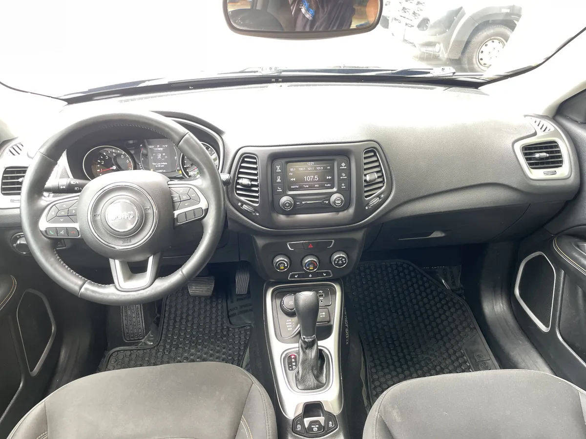 2018 Jeep Compass Sport thumbnail 26