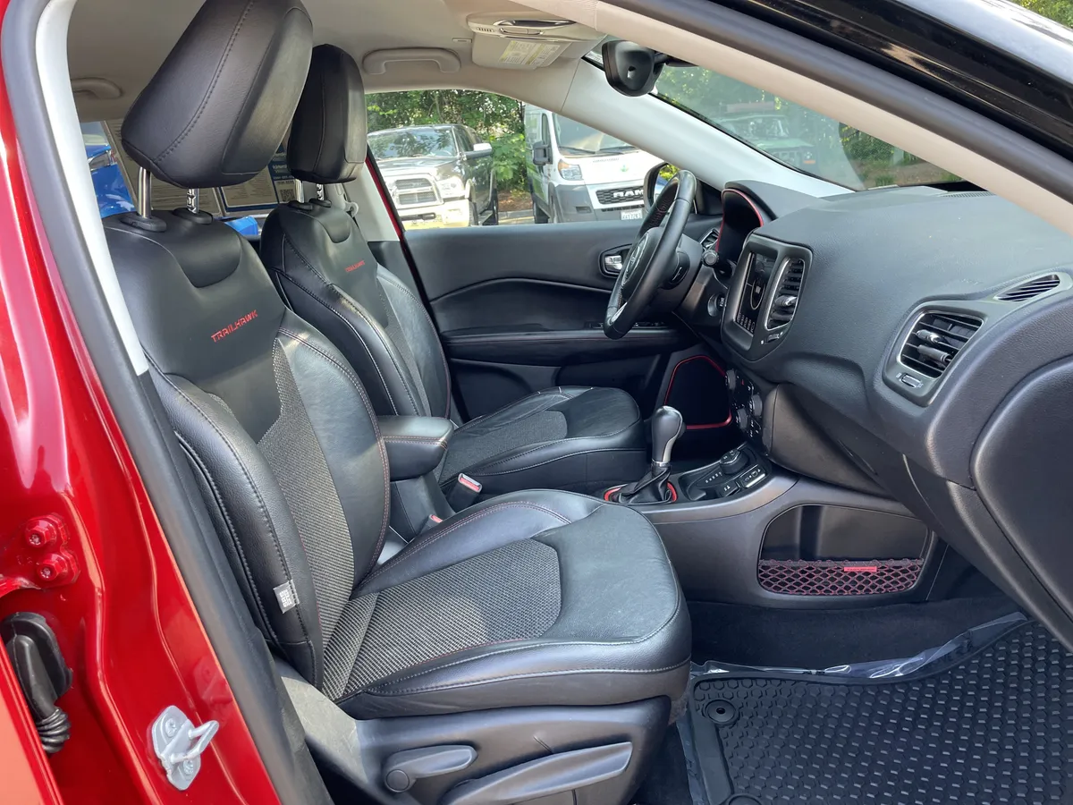 2018 Jeep Compass Trailhawk thumbnail 31