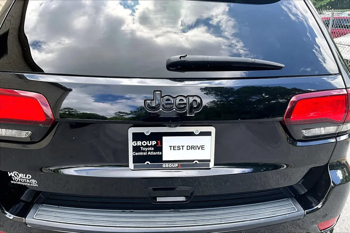 2018 Jeep Grand Cherokee Altitude thumbnail 31