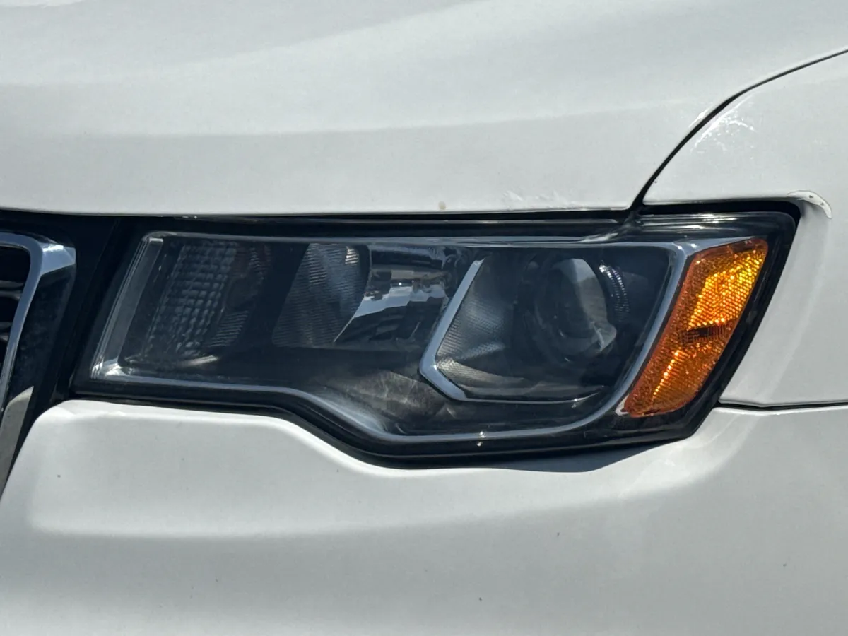 2018 Jeep Grand Cherokee Laredo E thumbnail 5