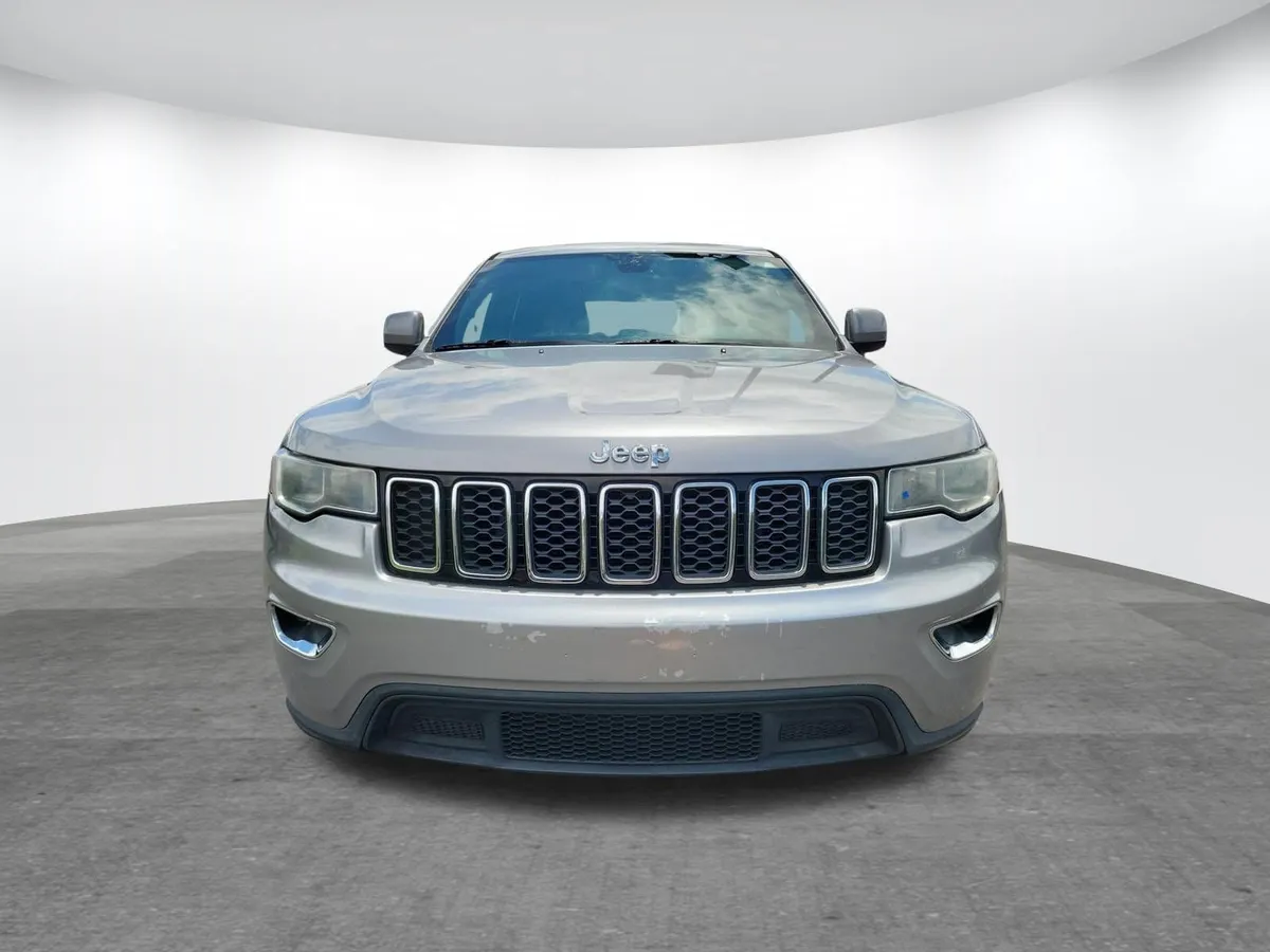 2018 Jeep Grand Cherokee Laredo RWD thumbnail 19
