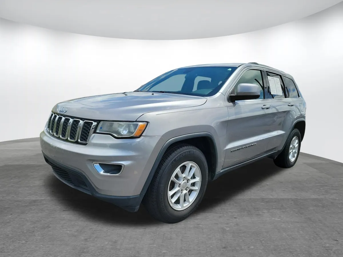 2018 Jeep Grand Cherokee Laredo RWD thumbnail 20
