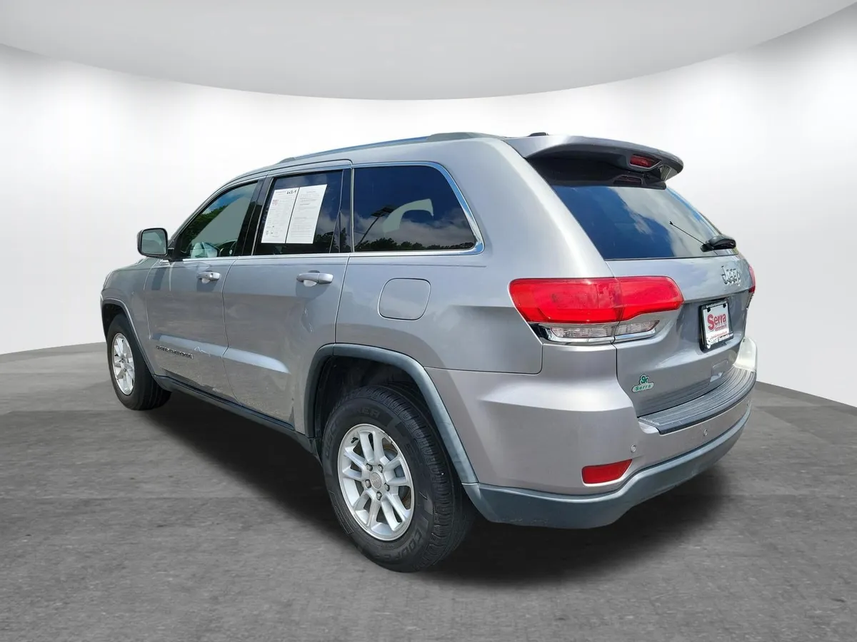 2018 Jeep Grand Cherokee Laredo RWD thumbnail 24