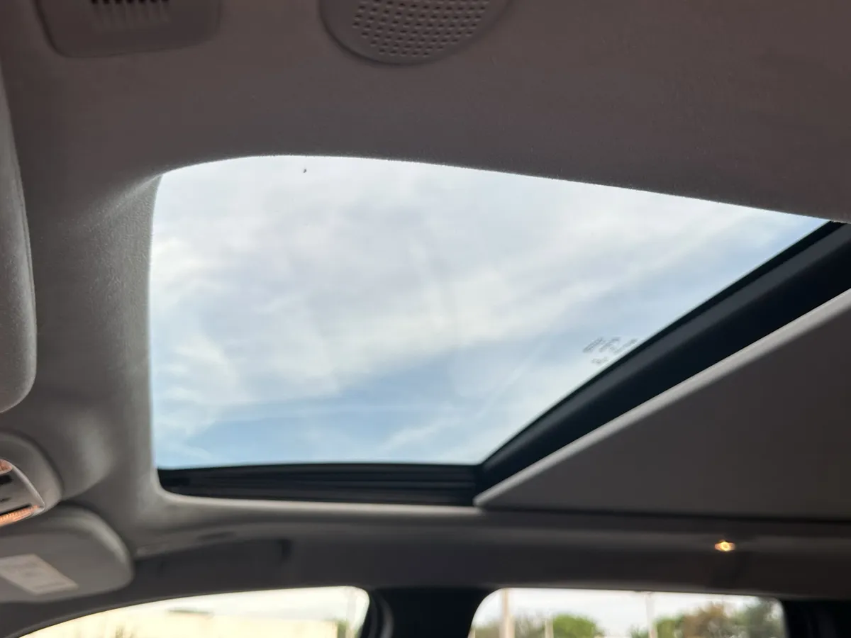 2018 Jeep Grand Cherokee Summit thumbnail 30