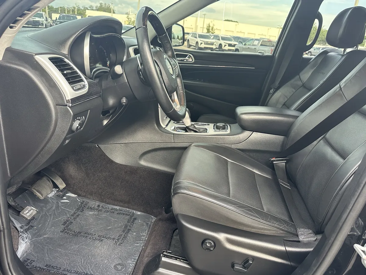 2018 Jeep Grand Cherokee Summit thumbnail 31