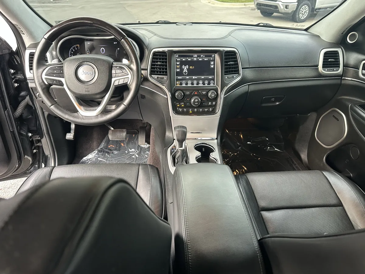 2018 Jeep Grand Cherokee Summit thumbnail 34