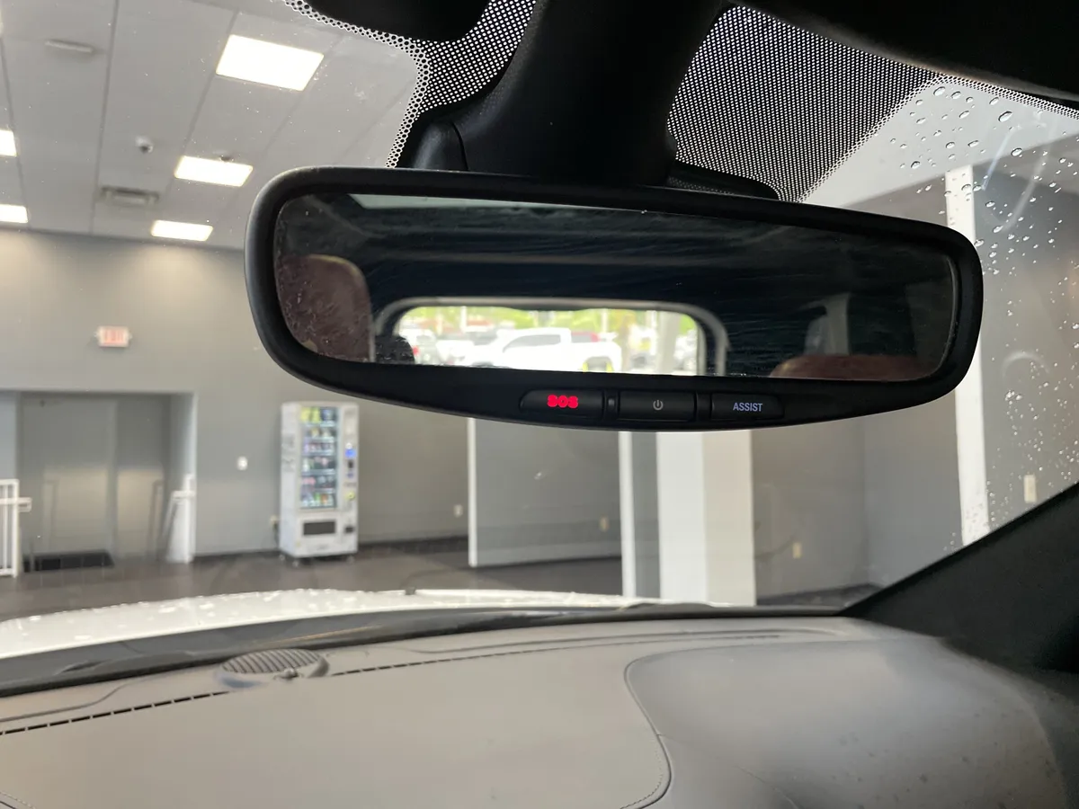 2018 Jeep Grand Cherokee Trackhawk thumbnail 30