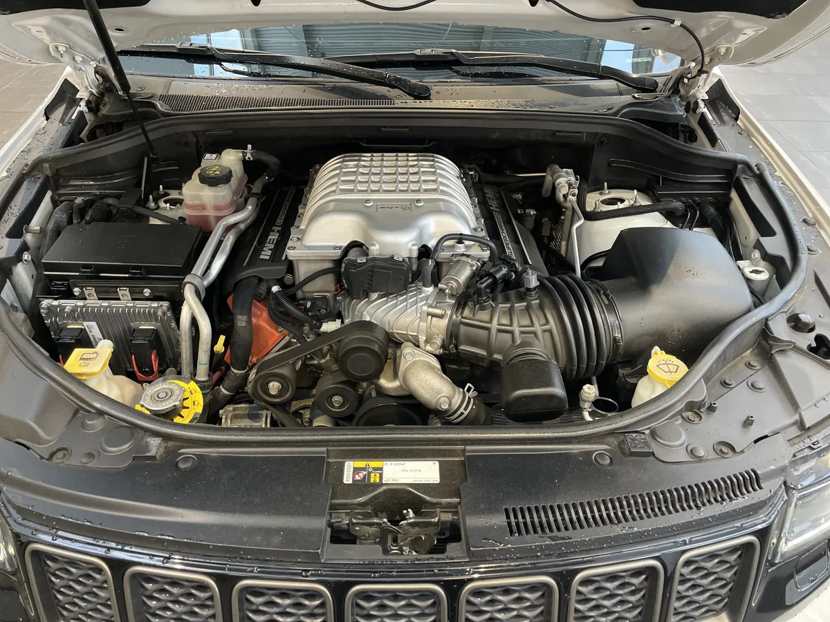 2018 Jeep Grand Cherokee Trackhawk thumbnail 39