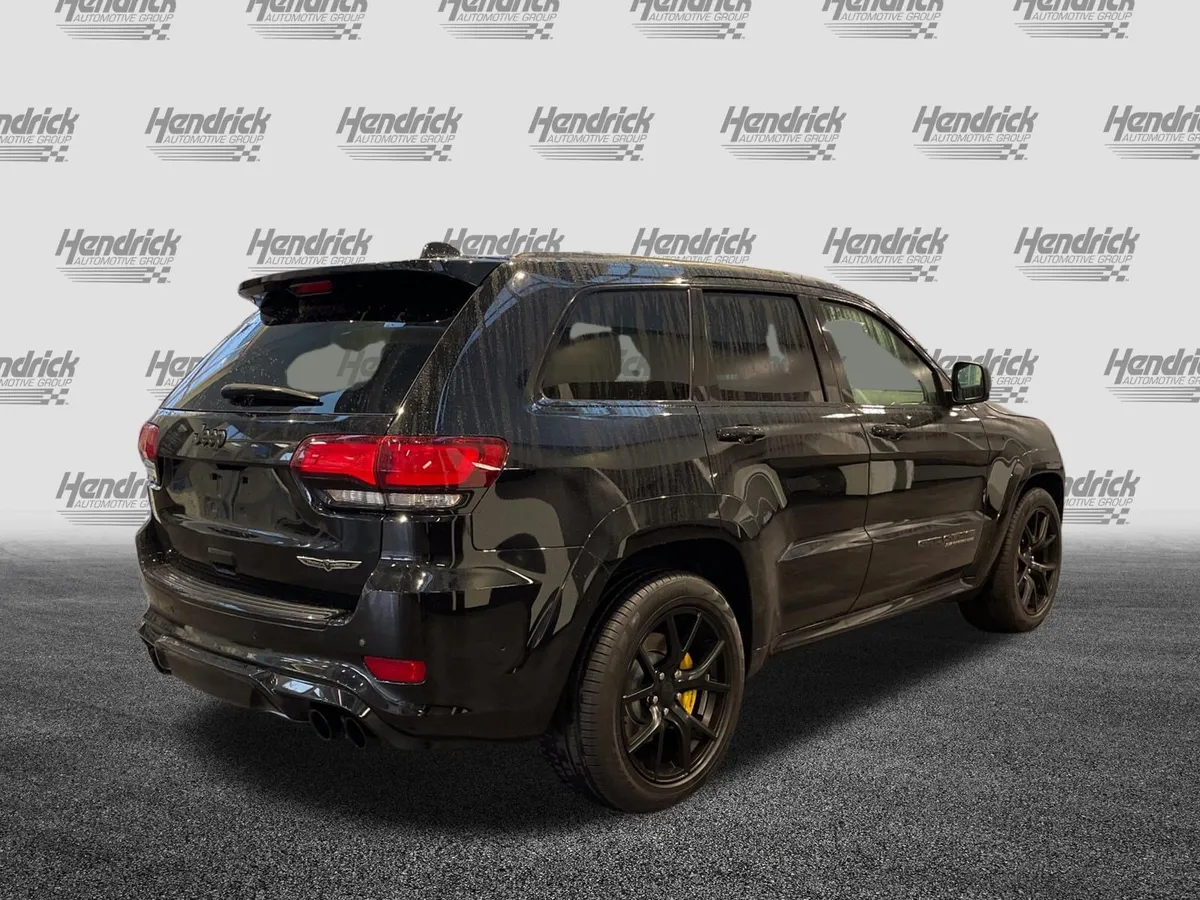 2018 Jeep Grand Cherokee Trackhawk thumbnail 10