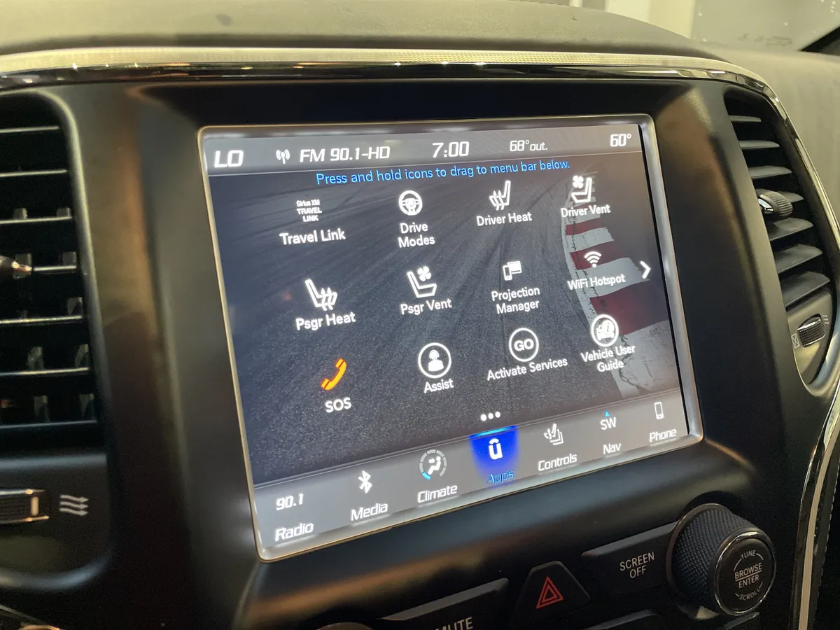 2018 Jeep Grand Cherokee Trackhawk thumbnail 27