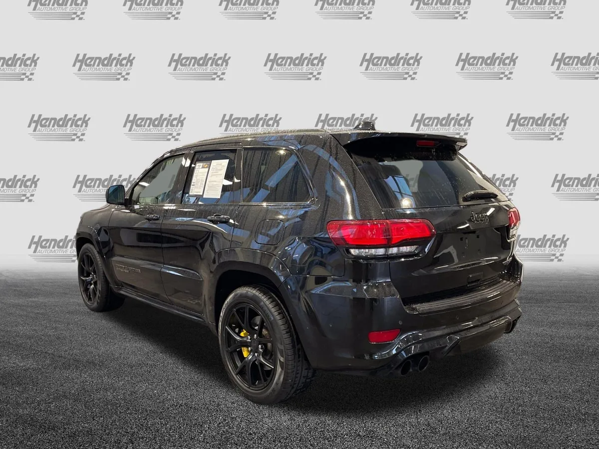 2018 Jeep Grand Cherokee Trackhawk thumbnail 7